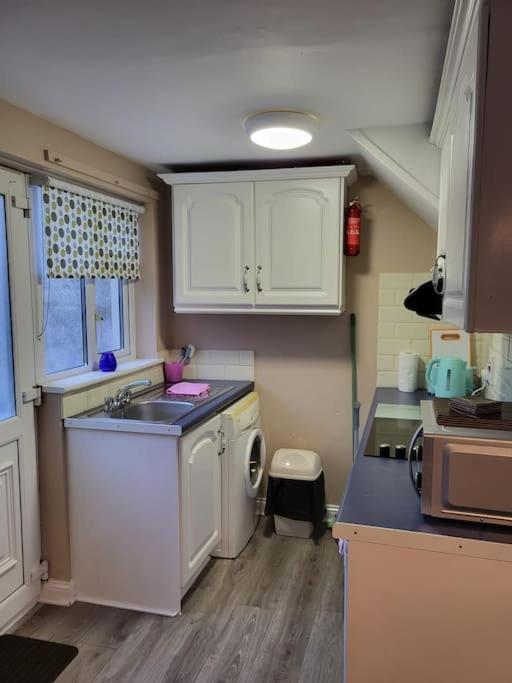 Small Town House, Barrow Lane, Bagenalstown, Carlow Exteriör bild